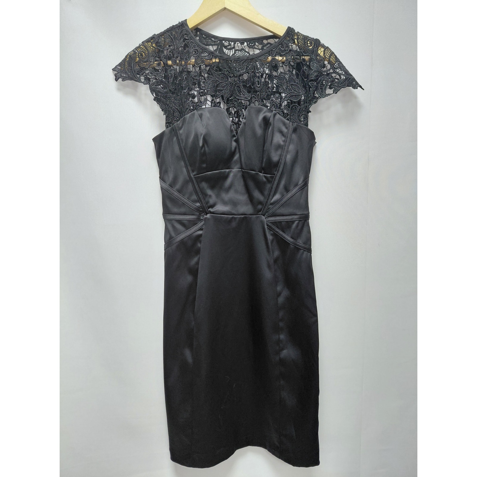 Betsy & Adam Black Lace Dress Solid Satin Knee Length Sleeveless Women Size 4